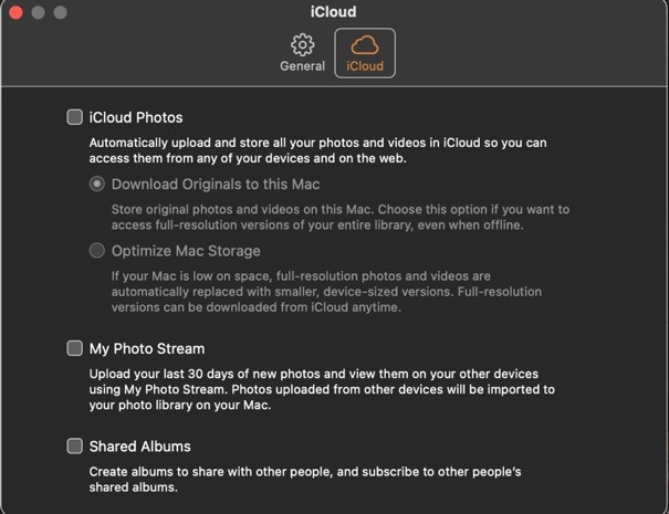 iPhone Photos iCloud settings showing "Optimize iPhone Storage" option, related to potential download issues when drawing on photos.