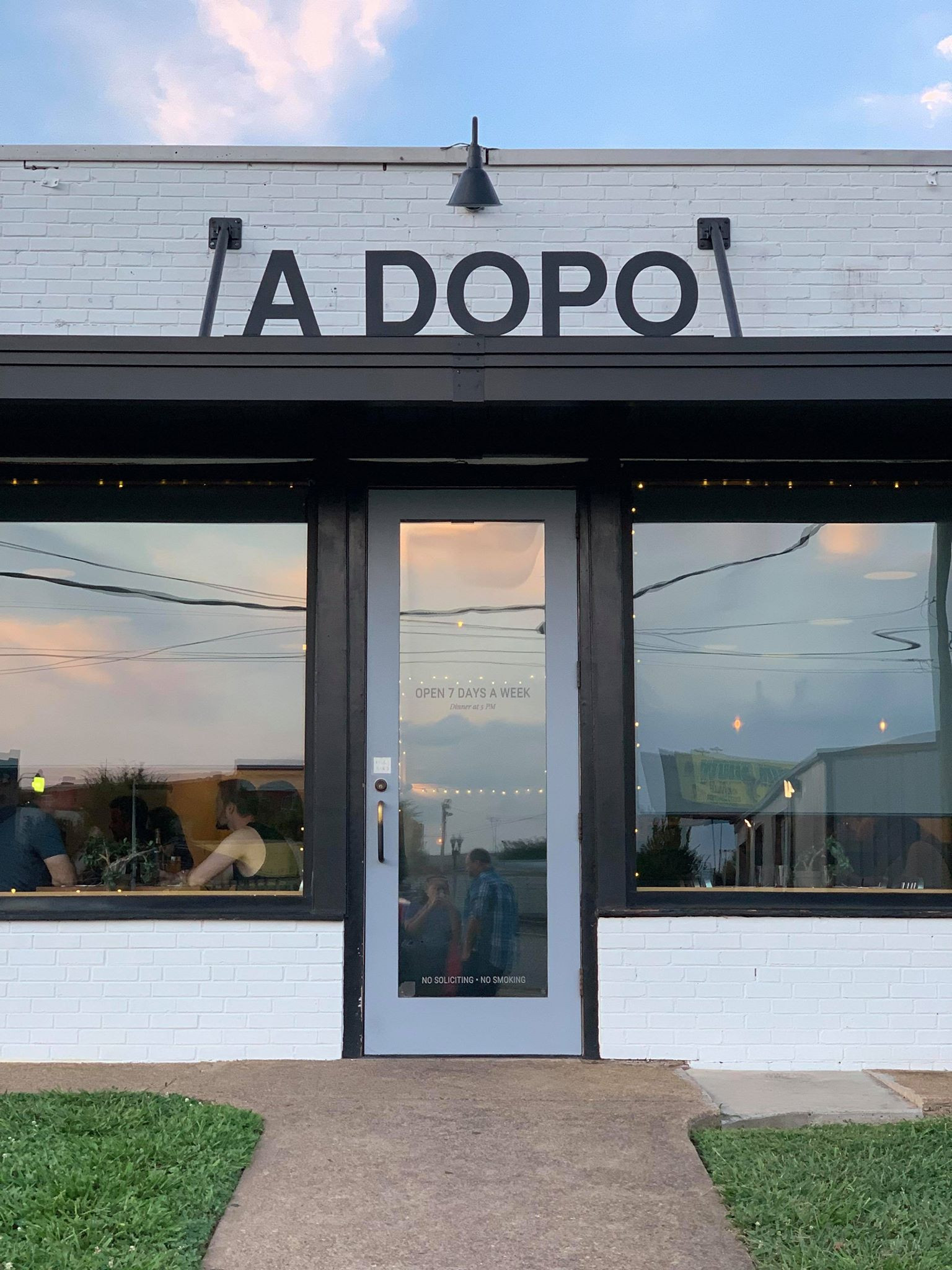 Exterior of A Dopo Sourdough Pizza restaurant in Knoxville