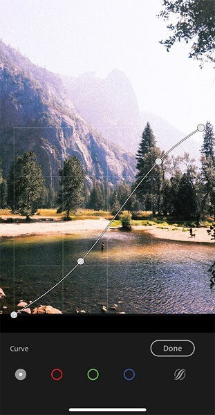 Lightroom Mobile tone curve adjustment for reduced contrast film effect