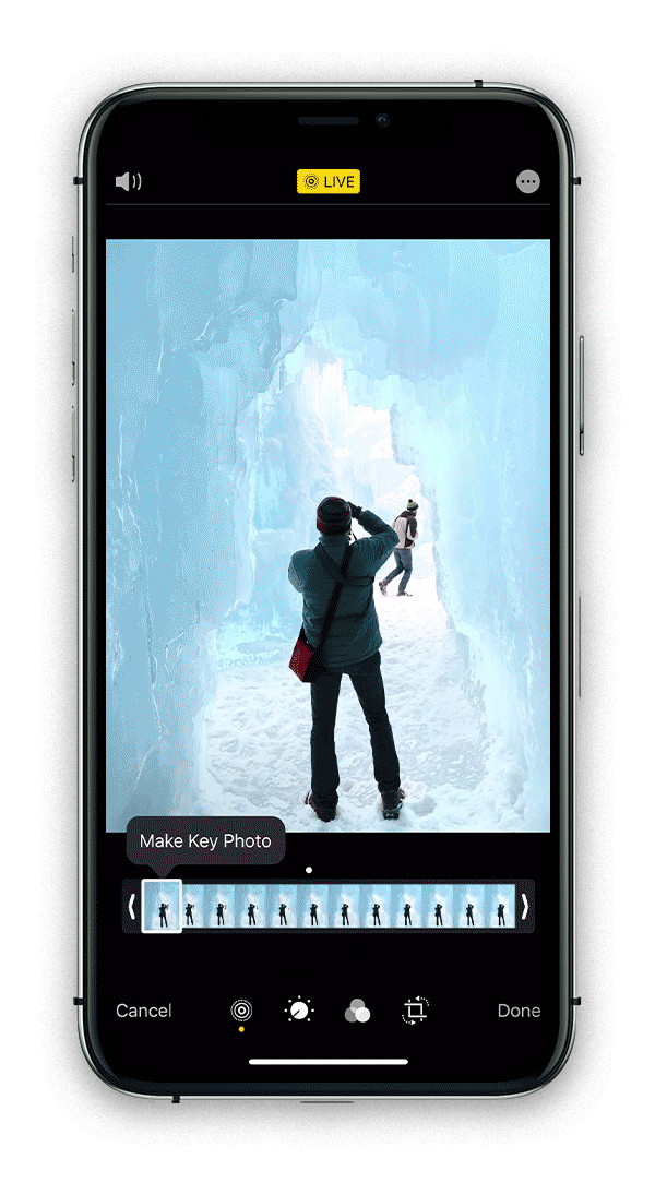 Selecting a key frame from a Live Photo on iPhone