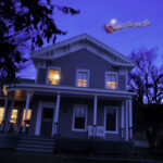 photo_tips_Santa-over-farm