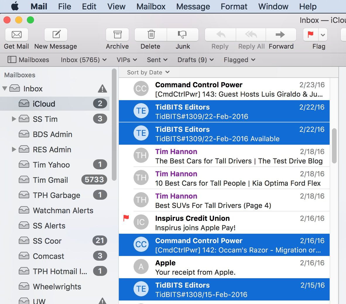 Selecting a continuous group of photos with the Shift key