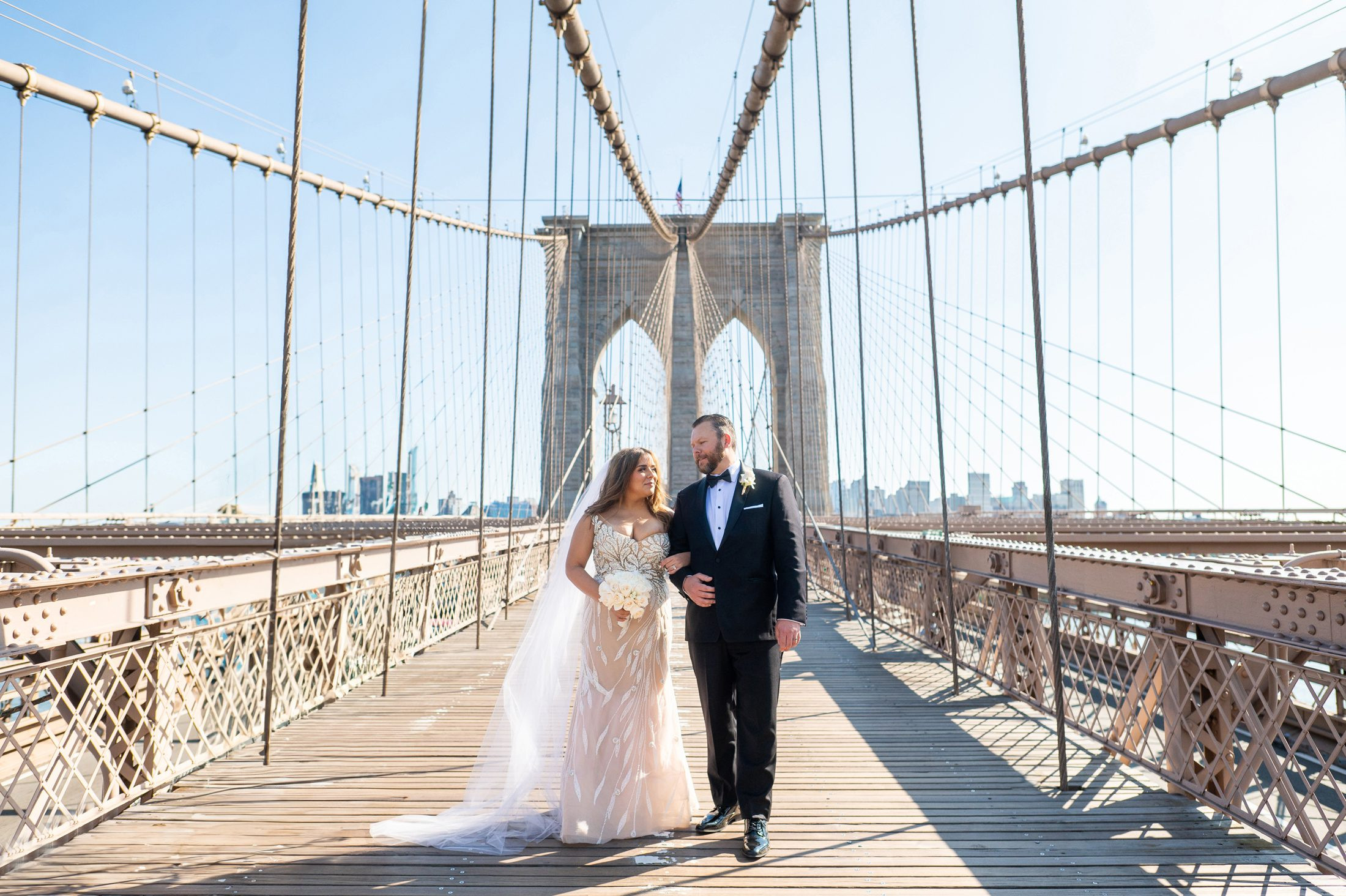 Couple on Brooklyn Bridge