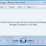 Error message while opening JPEG files with a corrupted file header