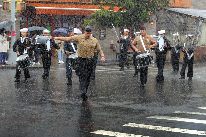 Queens Columbus Day parade (Photo by Walter Karling)