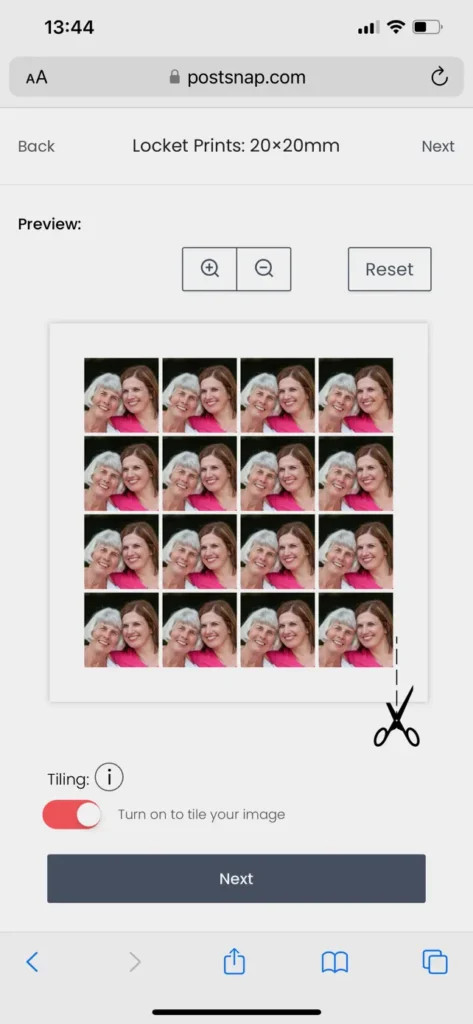Locket Photo Tiled