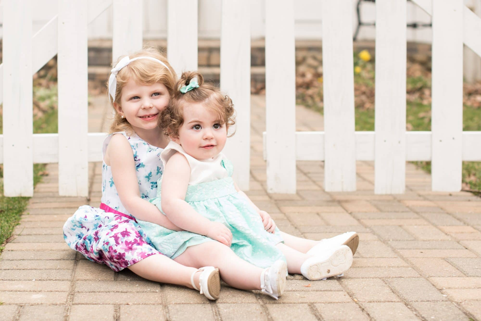 Coordinating outfits with limited patterns for family photos
