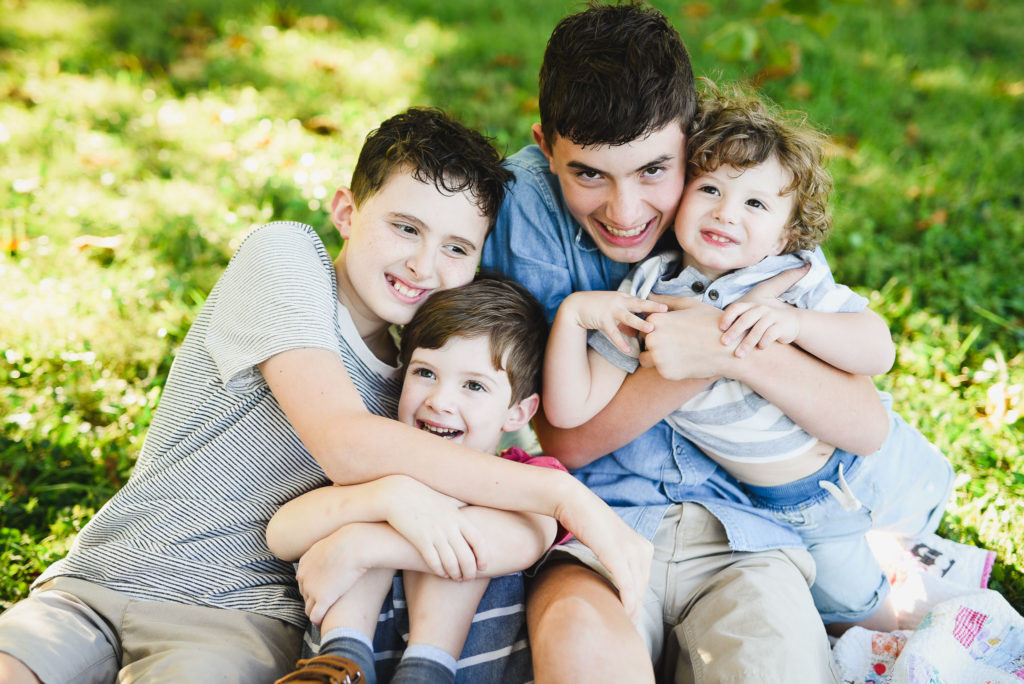 DIY family photos with kids