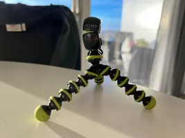 Cracked Joby tripod
