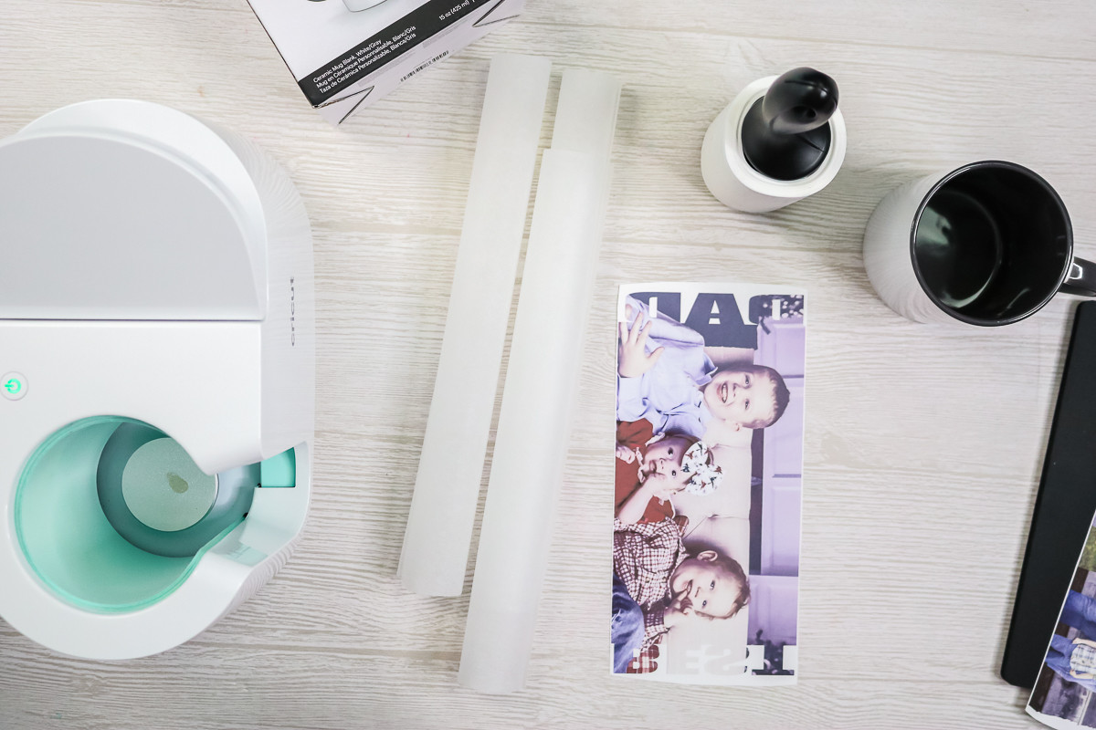 Image of How to print on mugs: supplies needed