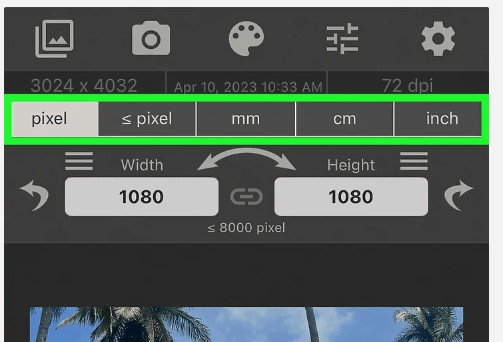 Typing new dimensions for the photo in the Image Size app