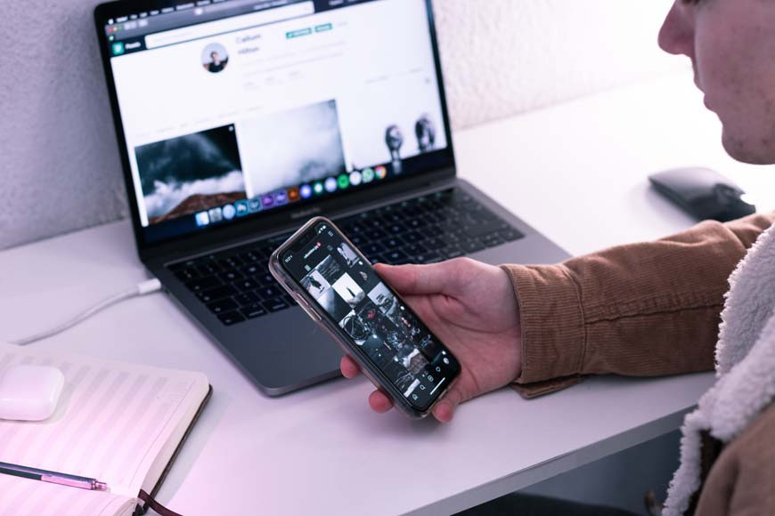 Looking at Picson Smartphone
