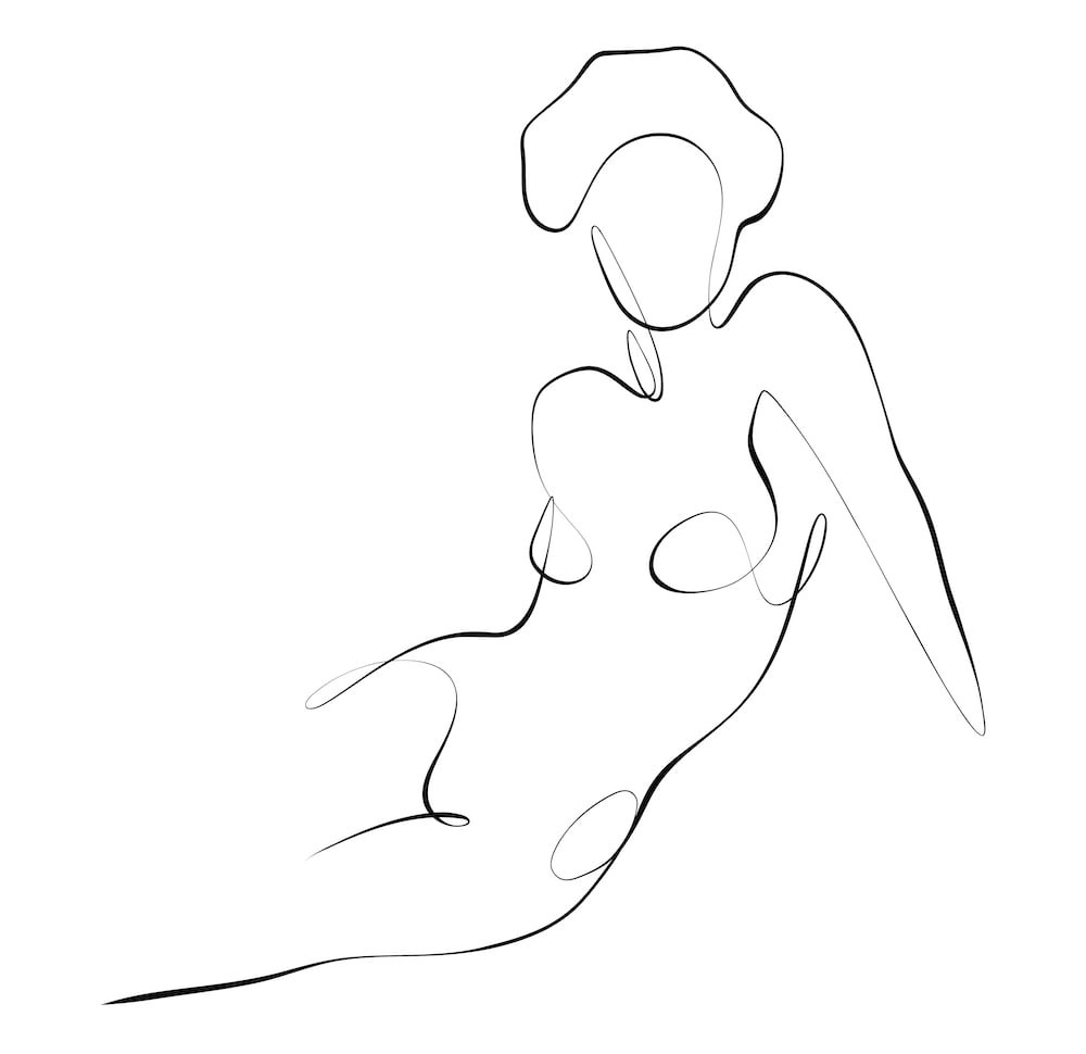 Preparation techniques for taking confident and relaxed nude photos