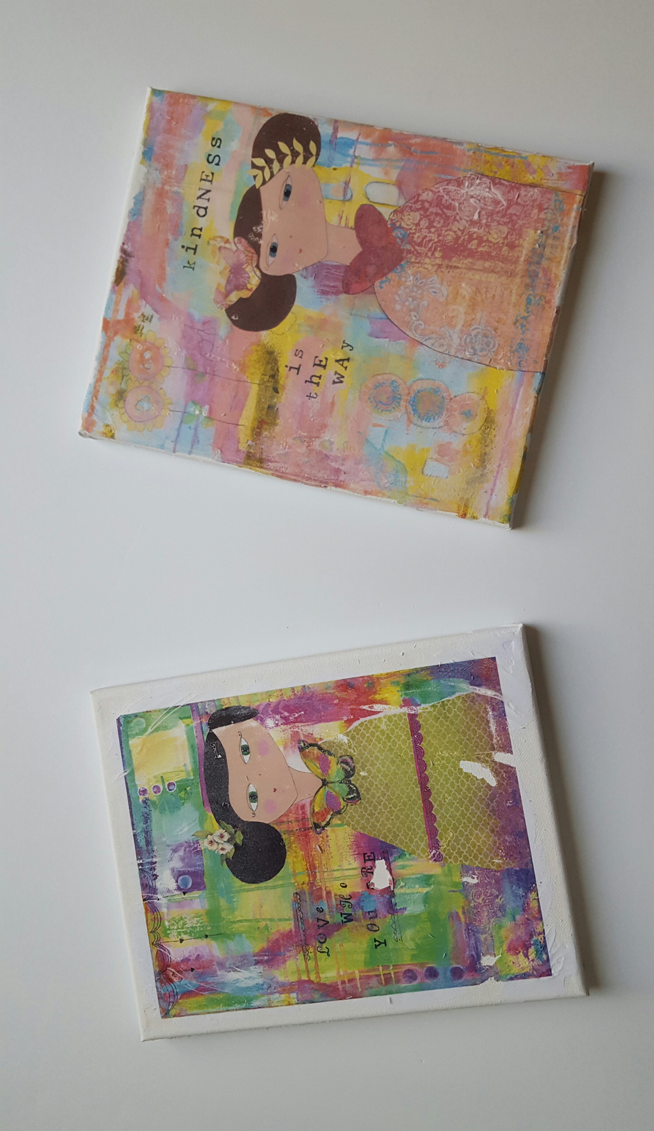 Come on over and check out how to transfer a photo to canvas. Click through for the quick and easy step-by-step instructions!