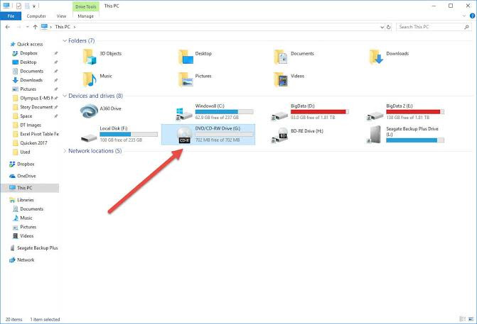 Transfer photos from Samsung S10 to a USB stick using Windows explorer